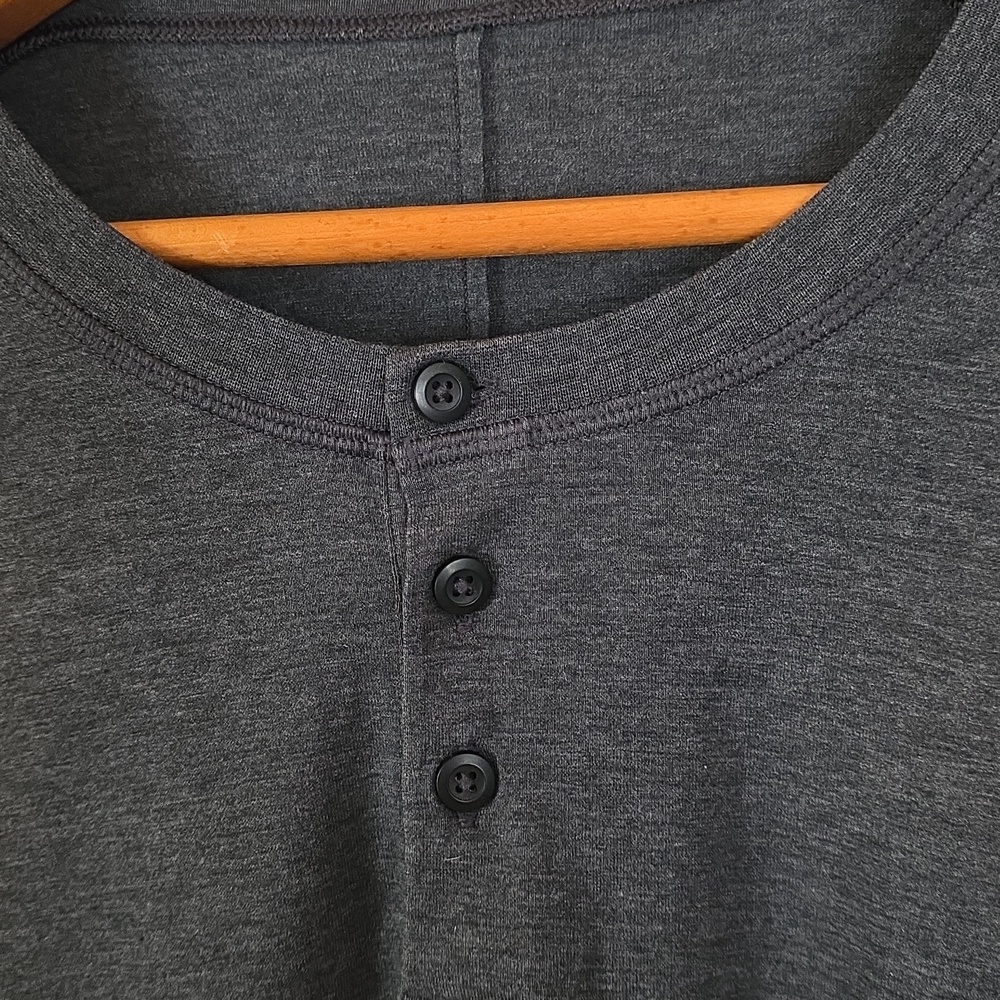 Lululemon Large Charcoal Gray Long Sleeve Henley Shirt Perfect Condition - Picture 5 of 6